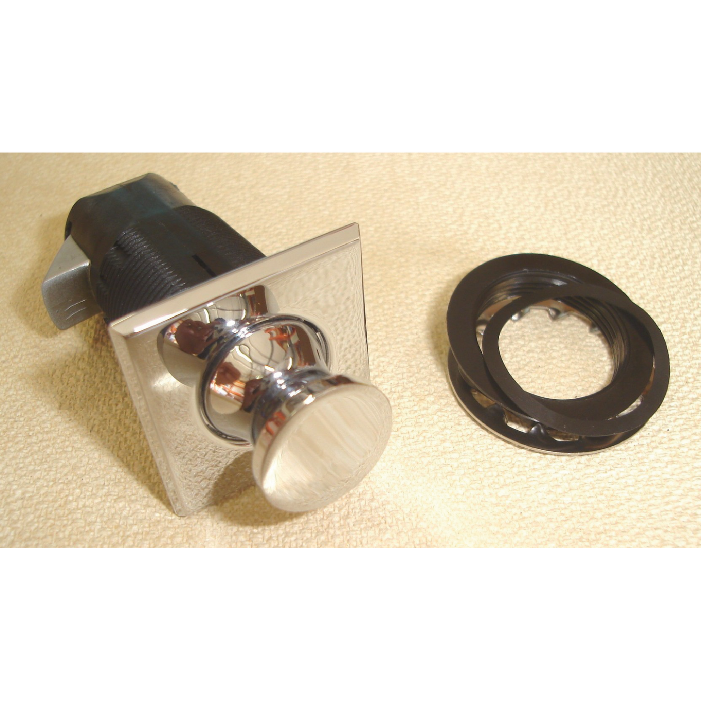 Catch Square Chrome push latch